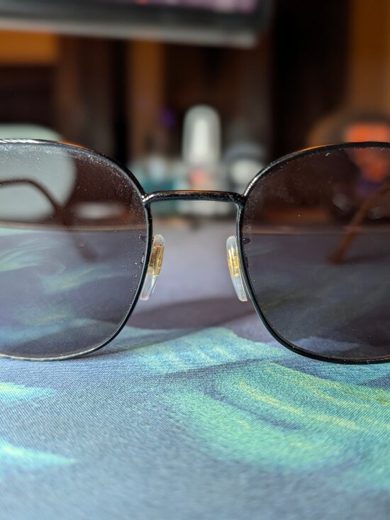 Gucci GG 0575SK 002 Black Gold Metal Square Sunglasses Grey Polarized Lens main image 5